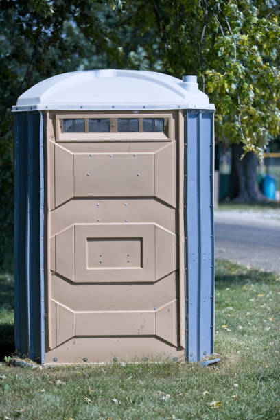 Best Porta potty rental near me  in Lowell, IN
